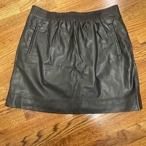Loft pleather skirt M